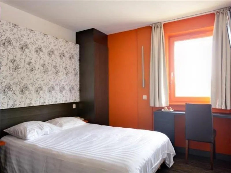 ברוז' Hotel Brugotel